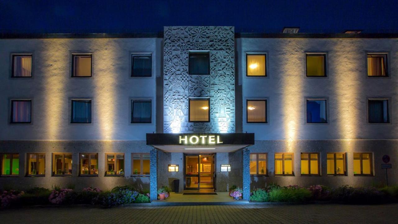 Hotel Parsberg Puchheim Kültér fotó